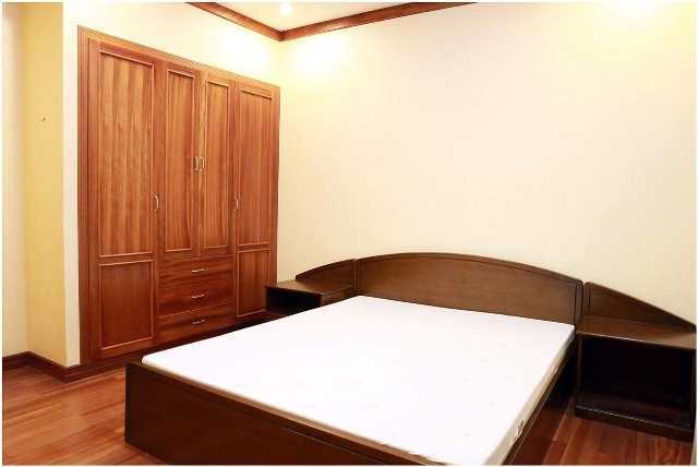 For rent apartment Thao Dien area, large balcony