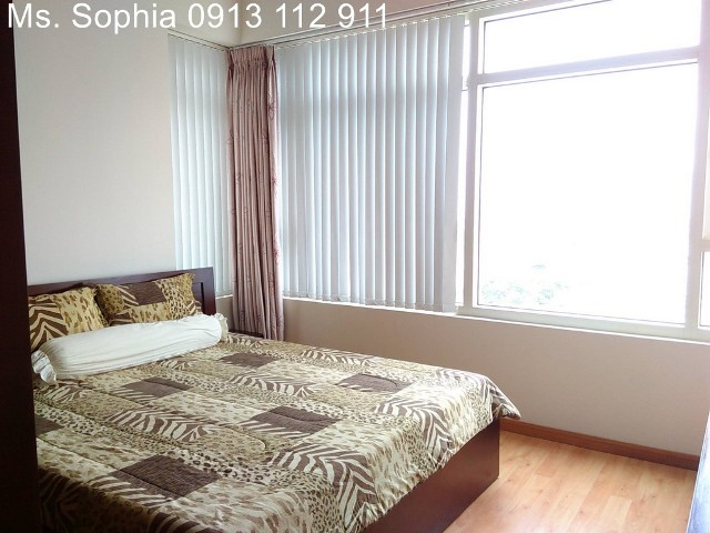 For lease apartment 2 Brs, river view, high floor, luxurious, cheap price