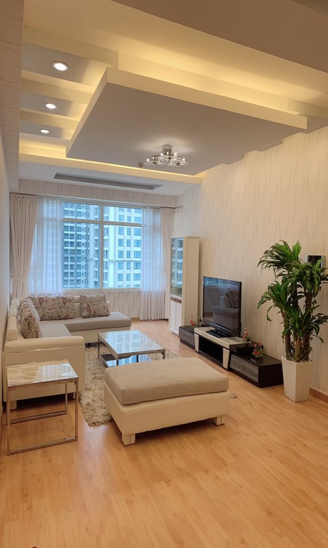 Luxurious 3-bedroom apartment in Saigon Pearl for rent 