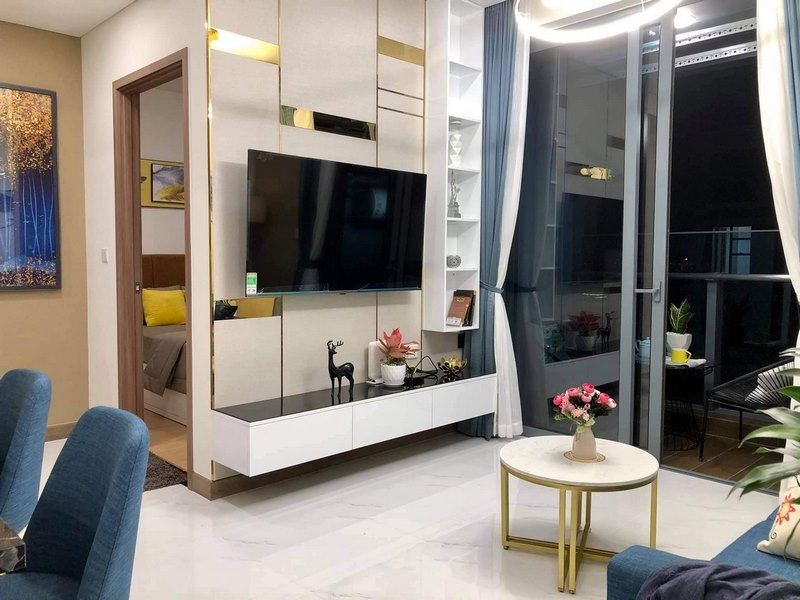 Luxurious one-bedroom apartment in Sunwah Pearl for rent 