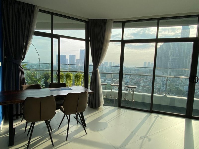 Luxury 2-bedroom apartment in City Garden, HCM City for rent  