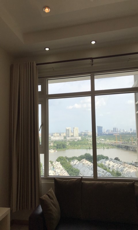 High-end apartment with 2 bedrooms in Saigon Pearl for rent