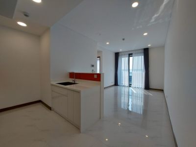 New apartment for rent in Sunwah Pearl, basic furniture