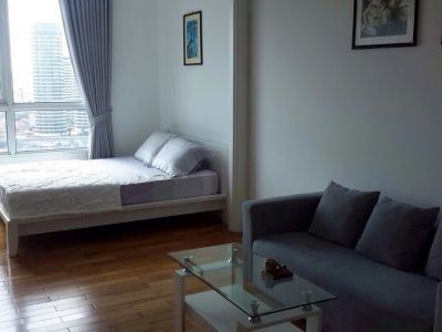 For rent nice Studio apartment in HCM City, natural light