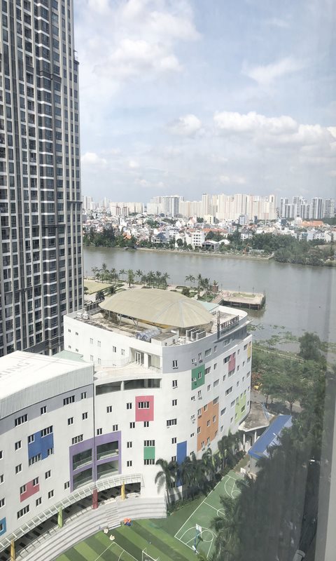 Apartment for rent close to Saigon river, Landmark 81 view