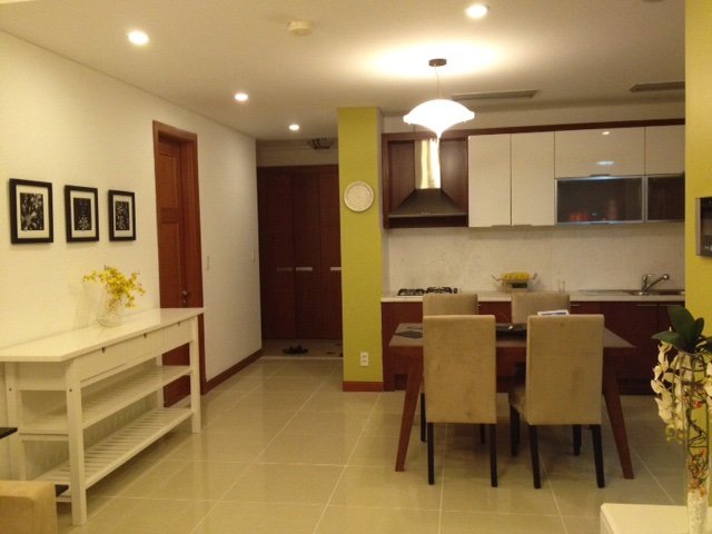 3 Bedrooms unit in The Manor, 124 sqm, fully furnished for rent 