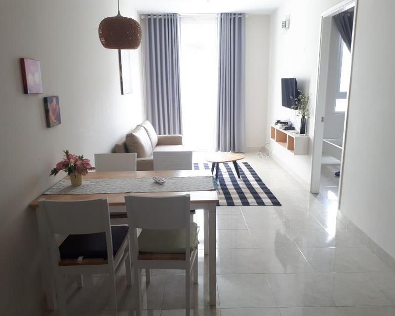For rent apartment high floor, close to Saigon river