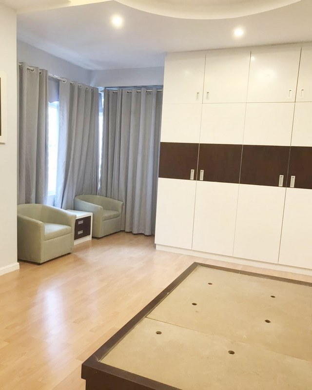 For rent apartment close to Sai Gon river, 3 bedrooms