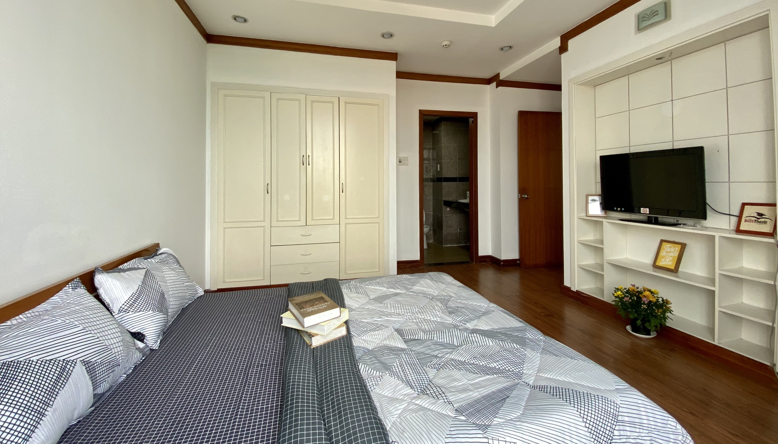 For rent apartment 4 bedrooms, Thao Dien area