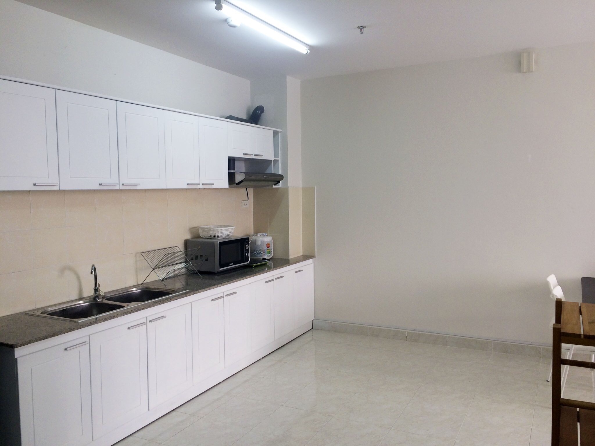 High floor apartment for rent 1 bedroom,close to District 1