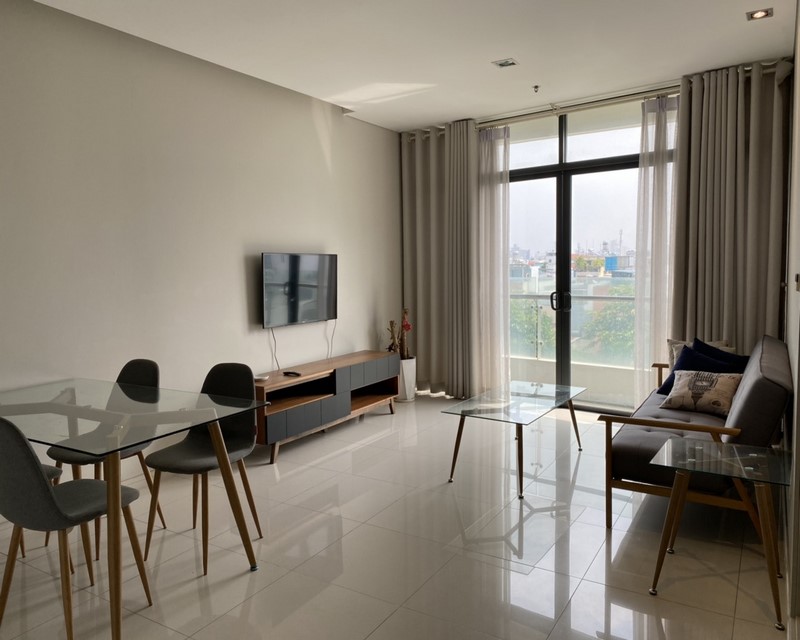 For rent luxurious 1-bedroom apartment in City Garden