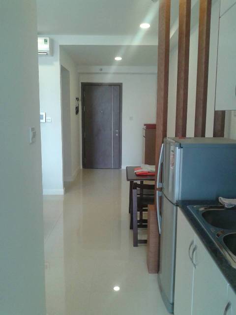 For rent apartment convenient traffic, quiet space