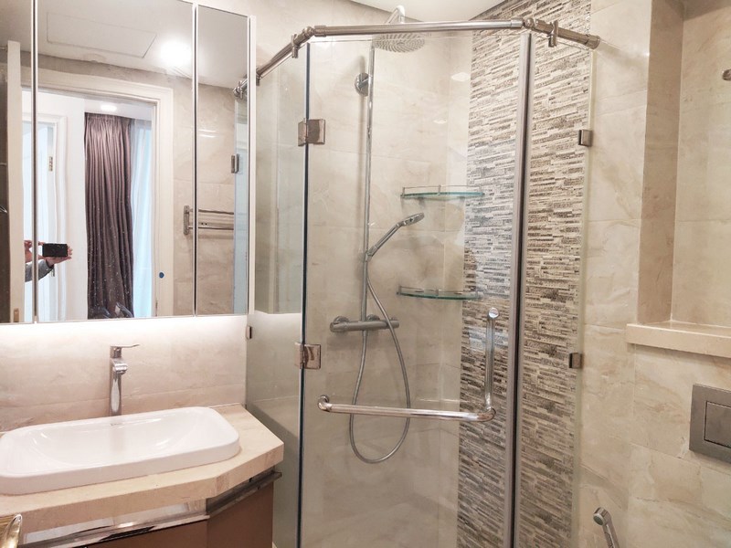 Vinhomes Golden River for rent in District 1, smarthome