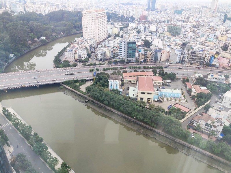 Vinhomes Golden River for rent in District 1, smarthome