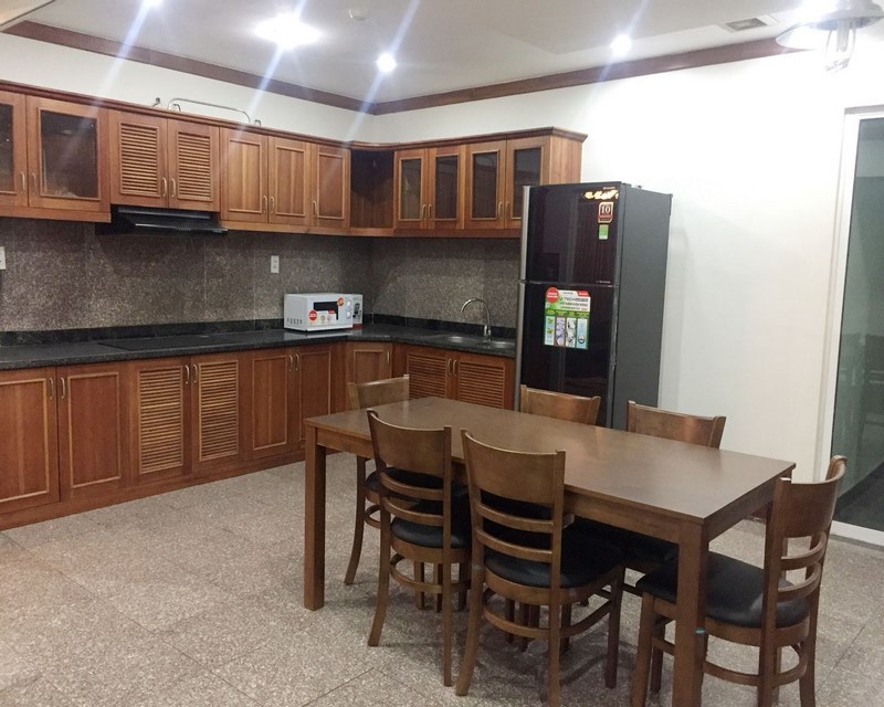 4 bedrooms apartment for rent good location, fully amenities