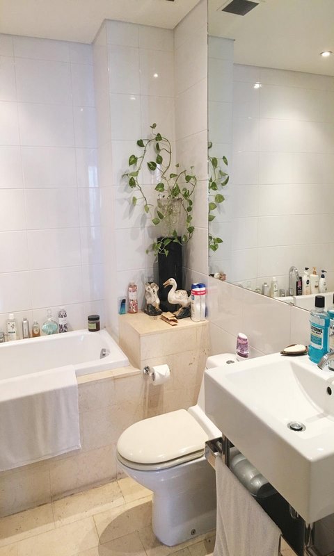 Apartment for rent on Nguyen Thi Minh Khai st, the center of dist 1